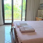 Lace Elegance タソス