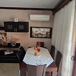 Lace Elegance * タソス