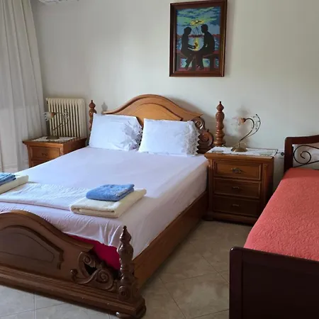 Lace Elegance * Limenas (Thasos)