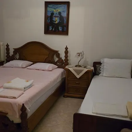 Apartment Lace Elegance