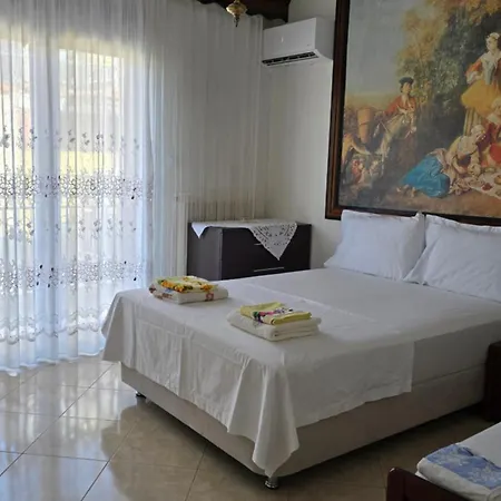 Apartment Lace Elegance *