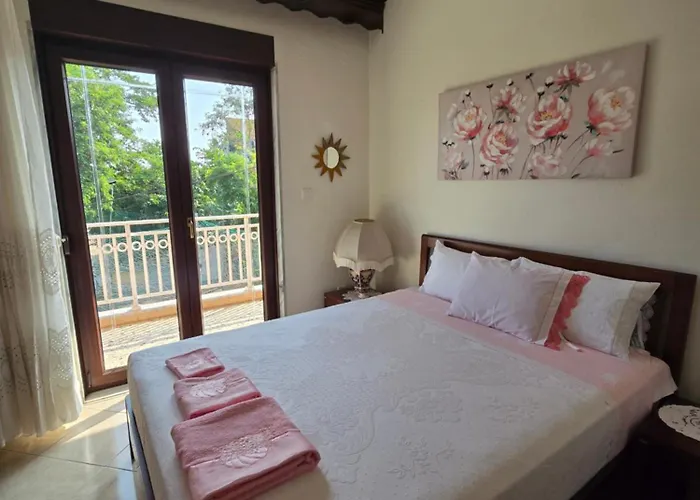 Lace Elegance タソス