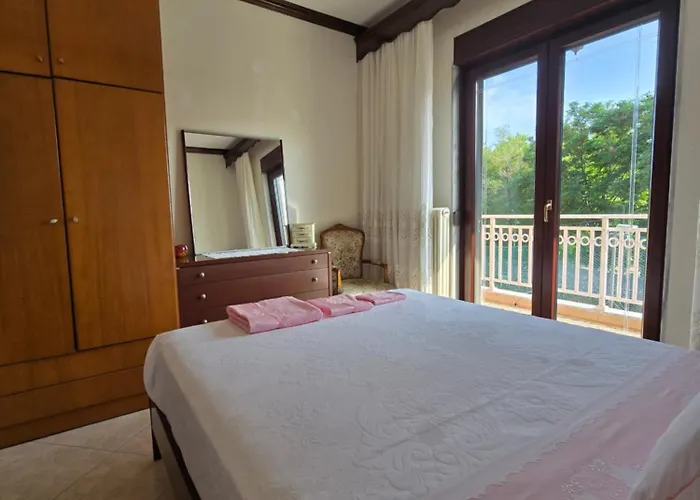 Lace Elegance * タソス