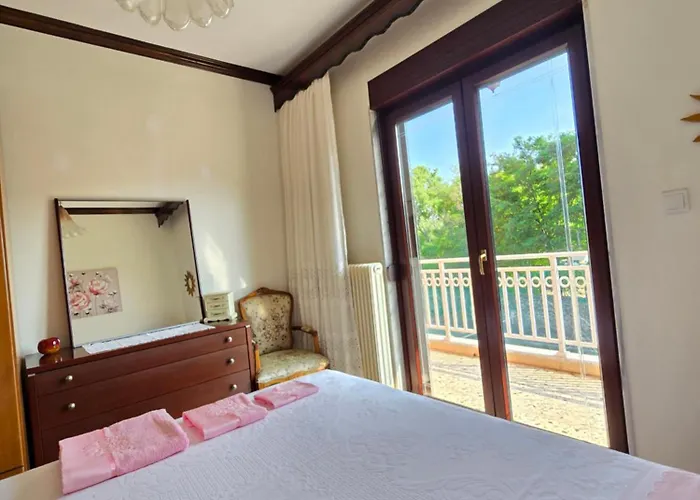 Lace Elegance アパート