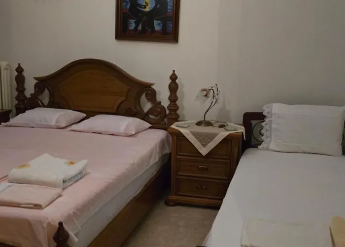 Apartment Lace Elegance