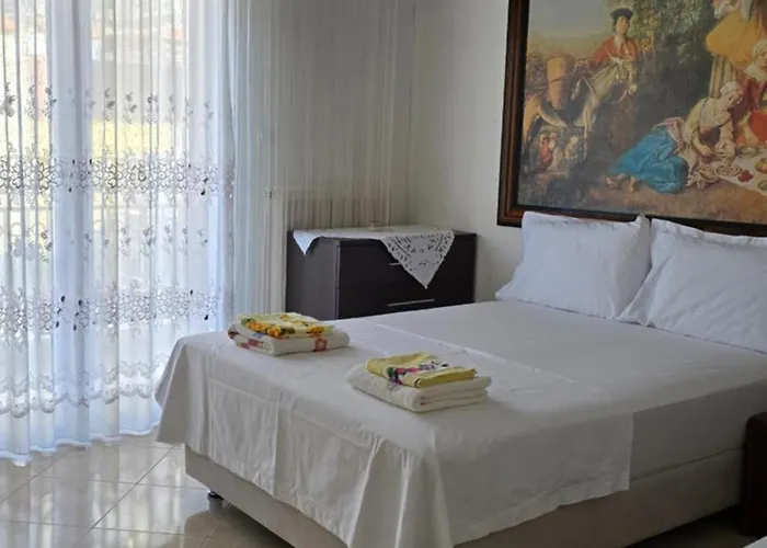 Apartment Lace Elegance *